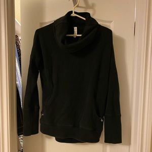 Lululemon black scuba sweatshirt with cowl neck & 2 zipper pockets (size 6).